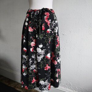 Banana Republic long,maxi, floral skirt, black, size 6